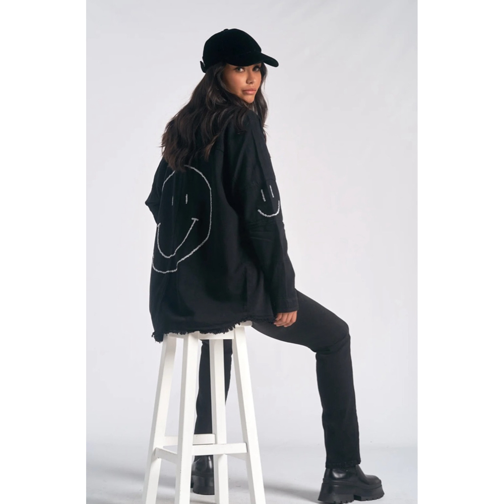 Women’s Elan Dolly Shacket L / XL – Cotton Oversized Shacket with Smiley Face